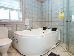 6 Person Holiday Home in Hemmet-by Traum