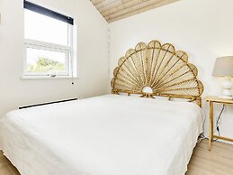 6 Person Holiday Home in Vaeggerlose-by Traum