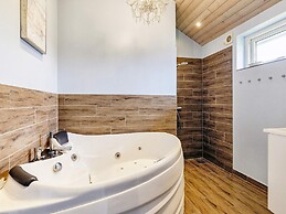 6 Person Holiday Home in Vaeggerlose-by Traum