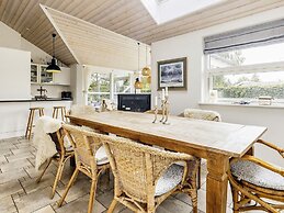 6 Person Holiday Home in Vaeggerlose-by Traum