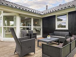 6 Person Holiday Home in Vaeggerlose-by Traum