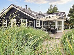 6 Person Holiday Home in Vaeggerlose-by Traum