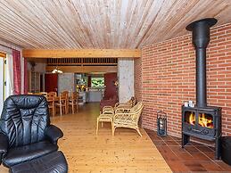 10 Person Holiday Home in Hojslev-by Traum