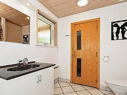 10 Person Holiday Home in Hojslev-by Traum