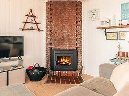 6 Person Holiday Home in Spottrup