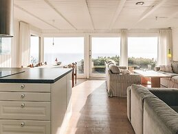 6 Person Holiday Home in Spottrup