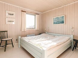 6 Person Holiday Home in Spottrup