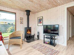 6 Person Holiday Home in Bjert-by Traum