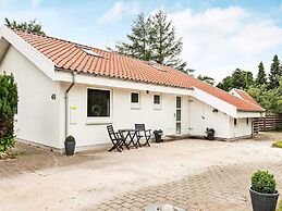 8 Person Holiday Home in Ebeltoft-by Traum