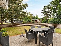 8 Person Holiday Home in Ebeltoft-by Traum