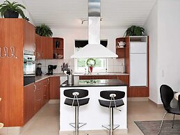 8 Person Holiday Home in Ebeltoft-by Traum
