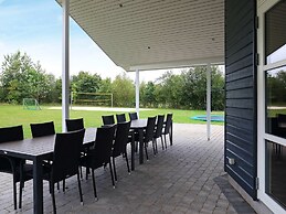 14 Person Holiday Home in Hojslev