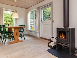 4 Person Holiday Home in Mesinge-by Traum