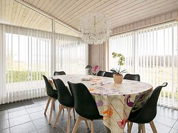 6 Person Holiday Home in Lokken-by Traum