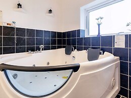 7 Person Holiday Home in Rodby-by Traum