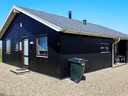8 Person Holiday Home in Ulfborg