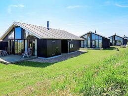 8 Person Holiday Home in Ulfborg