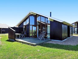 8 Person Holiday Home in Ulfborg