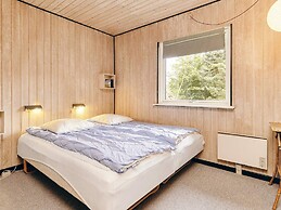 6 Person Holiday Home in Vaeggerlose-by Traum