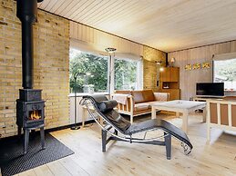 6 Person Holiday Home in Vaeggerlose-by Traum