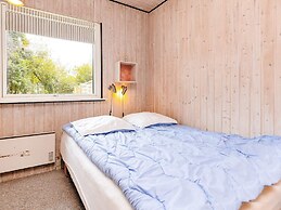 6 Person Holiday Home in Vaeggerlose-by Traum