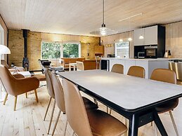 6 Person Holiday Home in Vaeggerlose-by Traum