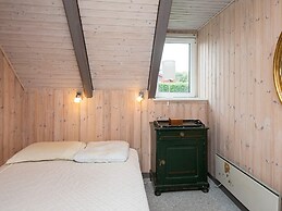 6 Person Holiday Home in Hejls