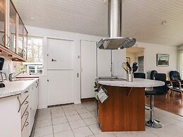 6 Person Holiday Home in Lokken-by Traum