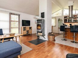 6 Person Holiday Home in Lokken-by Traum