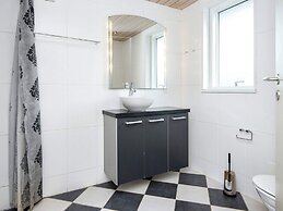 10 Person Holiday Home in Harboore-by Traum