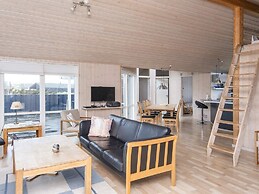 10 Person Holiday Home in Harboore-by Traum