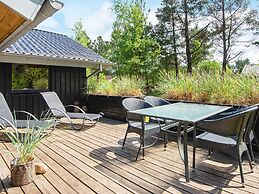 Fascinating Holiday Home in Norre Nebel near Sea