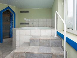 10 Person Holiday Home in Harboore