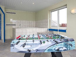 10 Person Holiday Home in Harboore