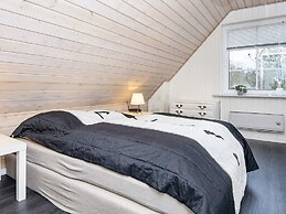 10 Person Holiday Home in Glesborg-by Traum