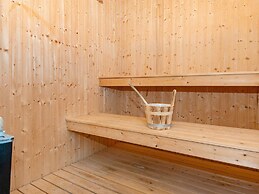 10 Person Holiday Home in Glesborg-by Traum