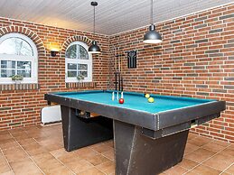 10 Person Holiday Home in Glesborg-by Traum