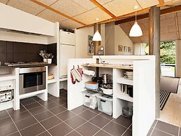 6 Person Holiday Home in Dronningmolle-by Traum