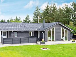 9 Person Holiday Home in Hojslev-by Traum