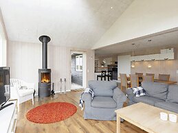 9 Person Holiday Home in Hojslev-by Traum