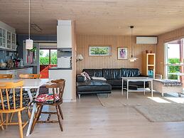 Spacious Holiday Home in Hejls near Sea