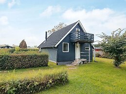 Cozy Holiday Home in Frørup near Sea