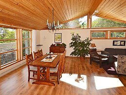 10 Person Holiday Home in Tvedestrand-by Traum