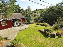 10 Person Holiday Home in Tvedestrand
