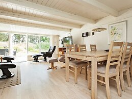 6 Person Holiday Home in Oksbol