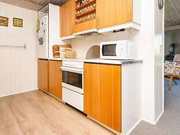 6 Person Holiday Home in Glesborg-by Traum