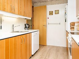 6 Person Holiday Home in Glesborg-by Traum