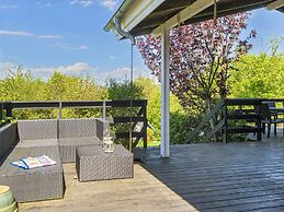 6 Person Holiday Home in Glesborg-by Traum