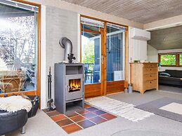 6 Person Holiday Home in Glesborg-by Traum