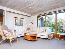 6 Person Holiday Home in Glesborg-by Traum
